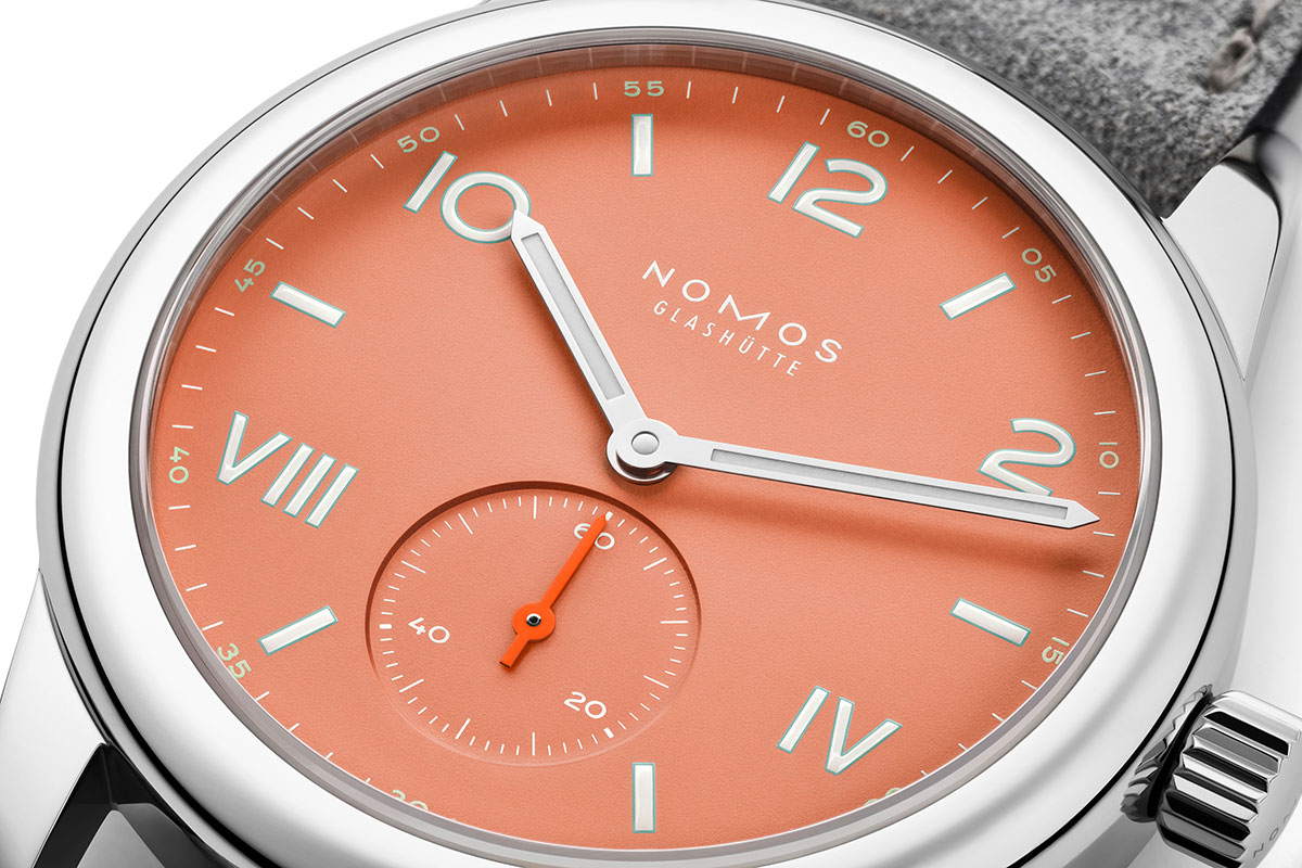 NOMOS Club Campus coral brojcanik