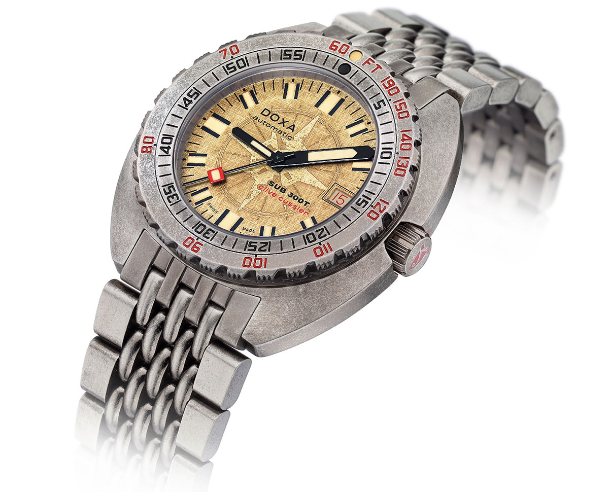 DOXA SUB 300T Clive Cussler profil