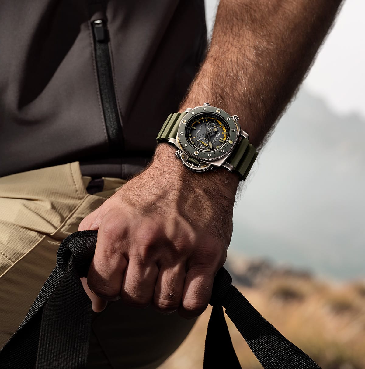 Panerai PAM01402 na ruci