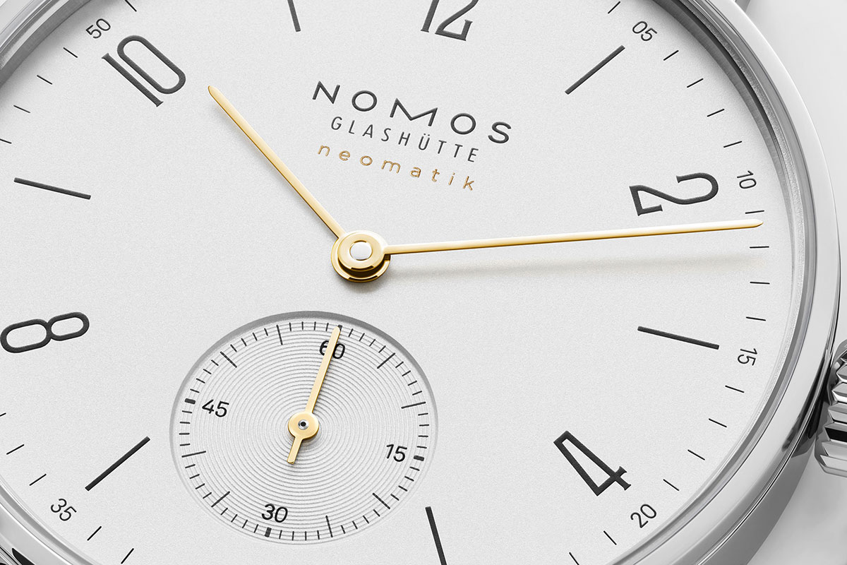 NOMOS Glashuette Tangente neomatik dore detalji