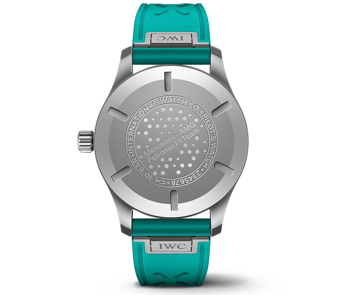IWC Pilot Petronas pozadina