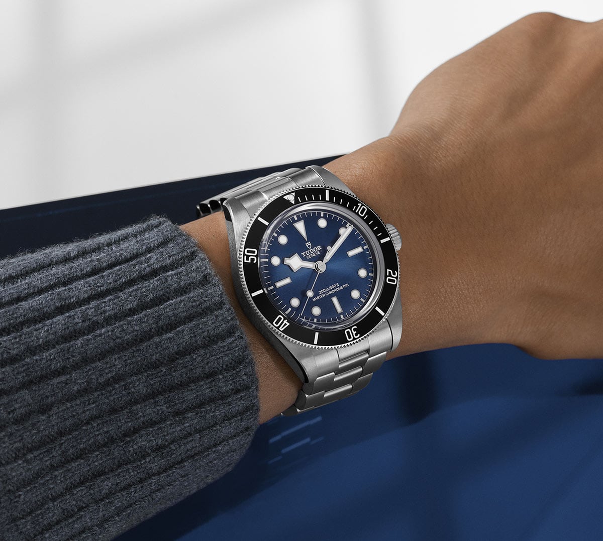 WW25 Tudor BB68 na ruci