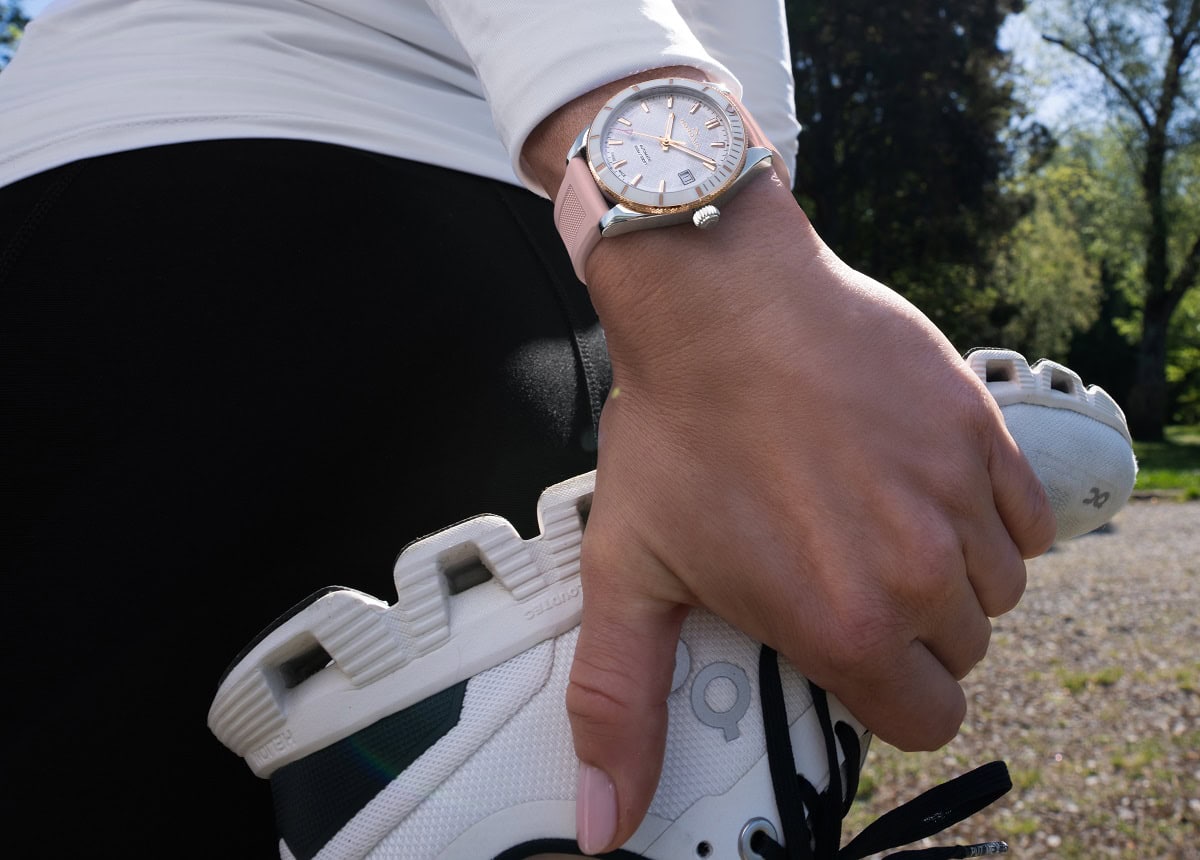 NORQAIN Adventure Sport 37mm Pink lifestyle 1