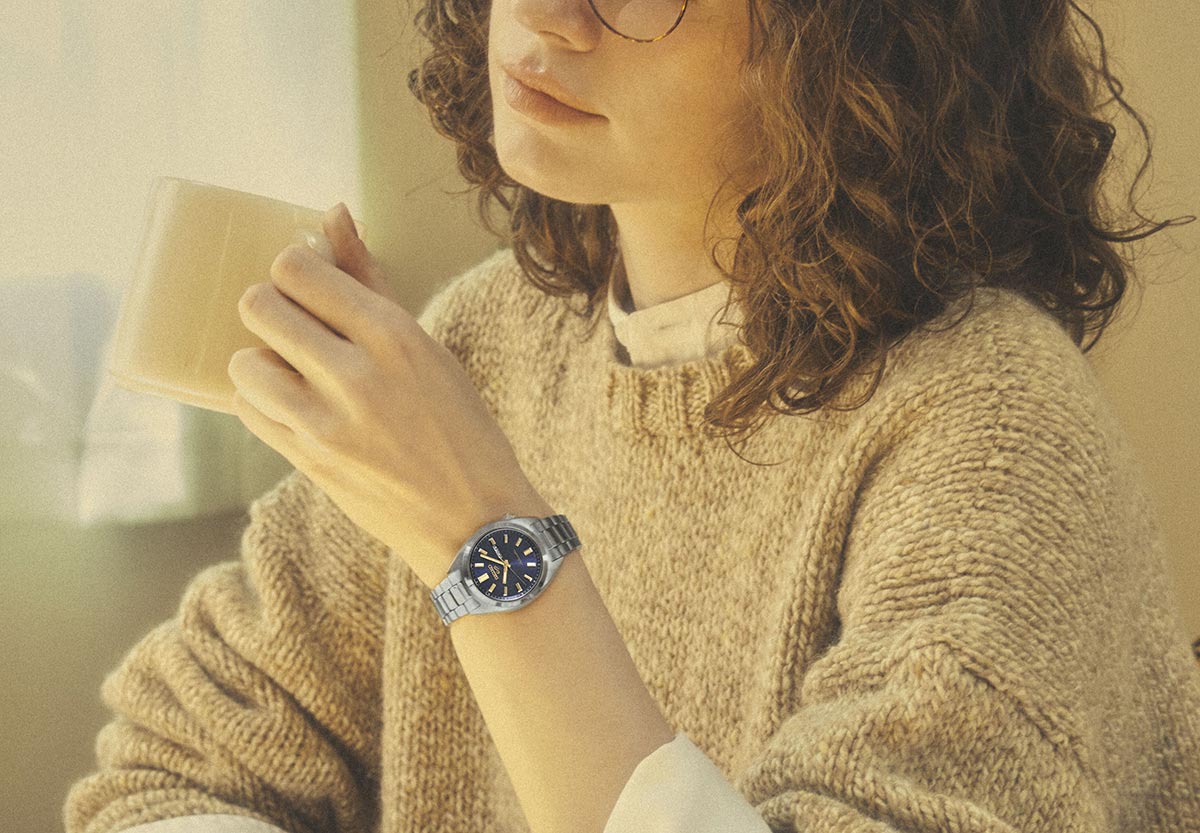 Seiko 5 Sports 32mm lady