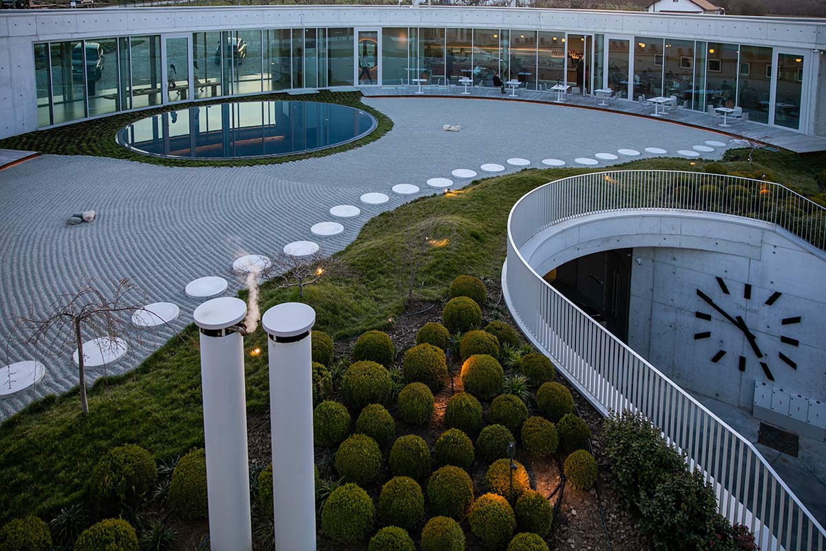 Range Rover Ekata Estate ambijentalna